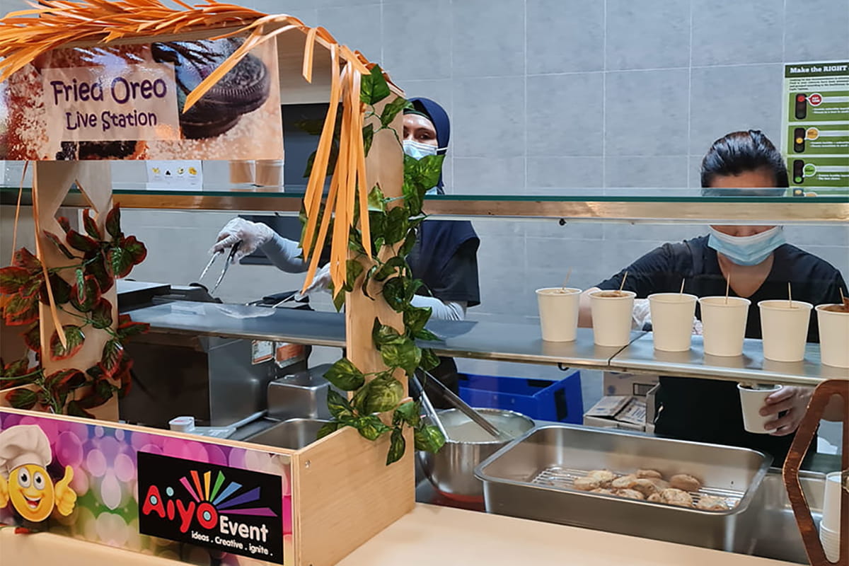 Fried Oreo Live Station